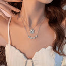 Kit Amor Eterno - Colar Trevo de Coração + Caixa com 6 Rosas